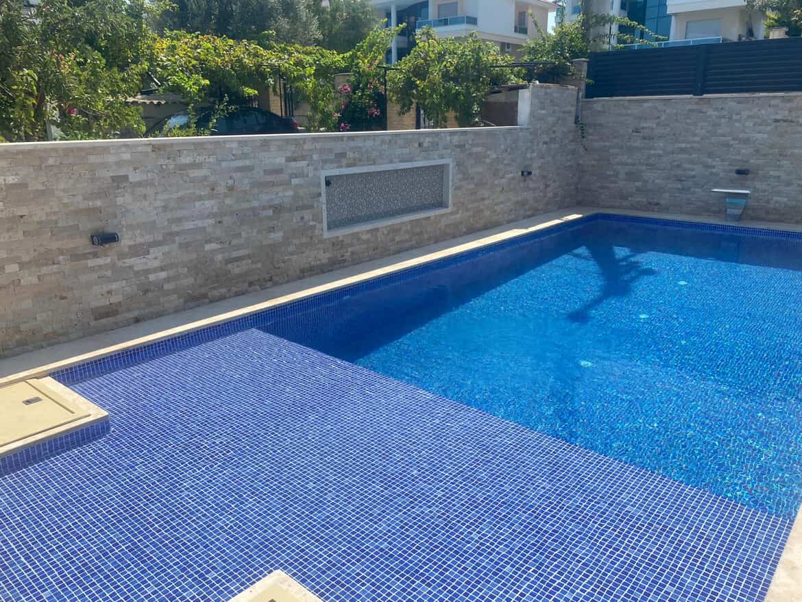 Modern Tasarım Villa Havuzu